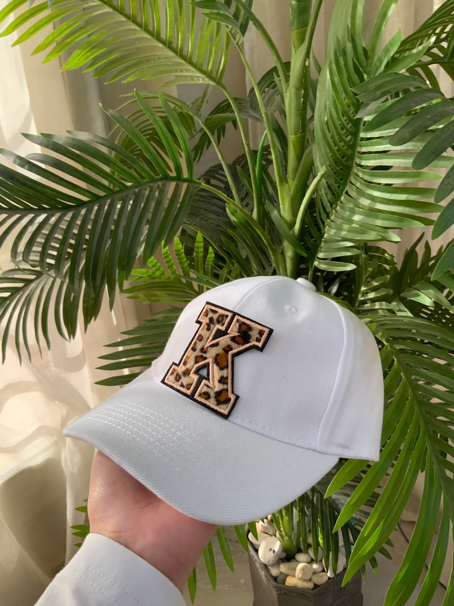 Caps