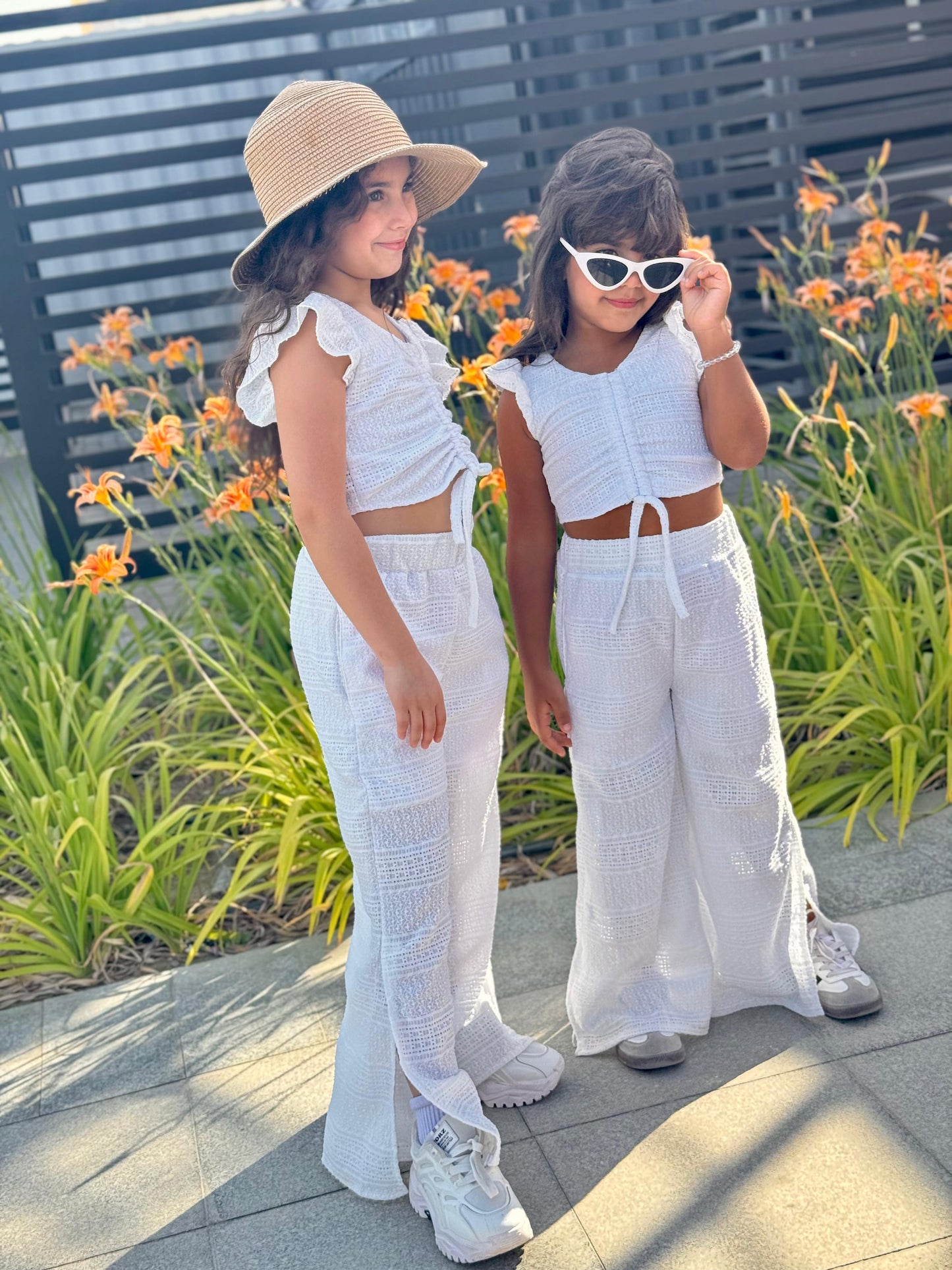 White mood set